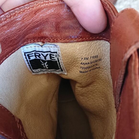 Frye Shoes Frye Anna Shortie Boots in Cognac Antique color size 7.5 - Picture 7 of 12
